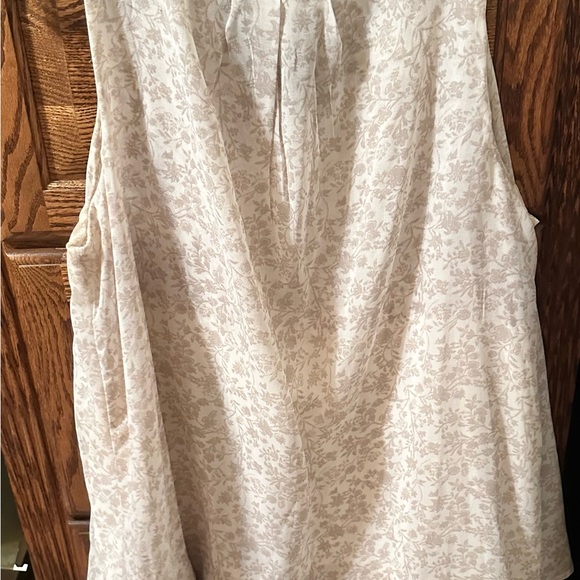 Cream floral layered dress - Picture 3 of 5